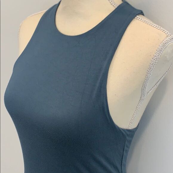 Gorgeous Fitted Tank Top - Picture 3 of 6
